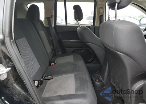 2013 Jeep Compass Latitude из США, поврежденный, VIN 1C4NJDEB3DD145732